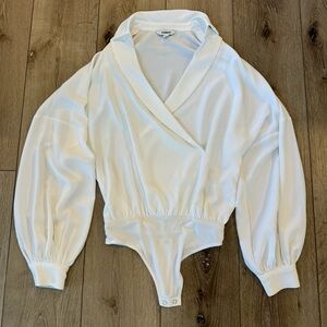 NWOT Express White Wrap Bodysuit Blouse Top White Collared Blouse XXS